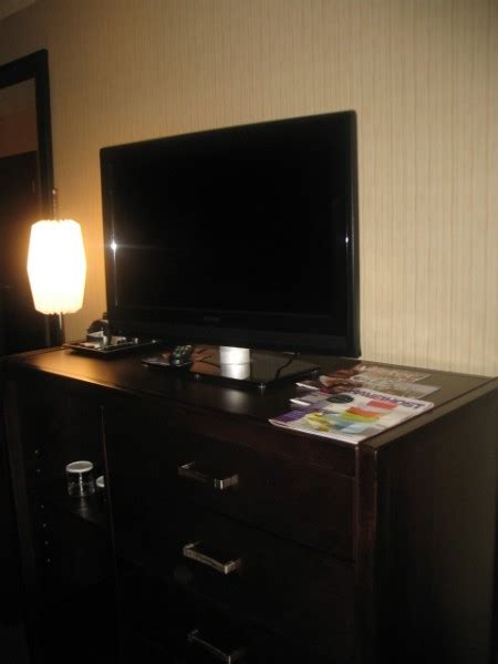 Doubletree Cleveland Downtown Lakeside – Review – 2 Wired 2 Tired