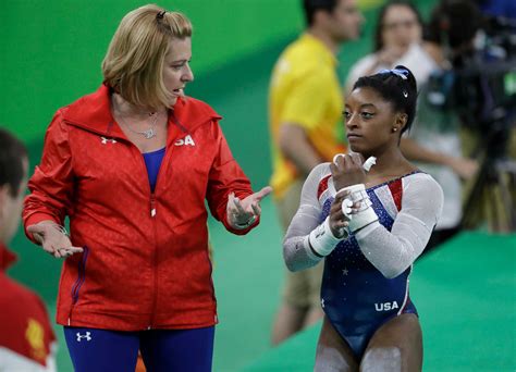 Simone Biles' coach leaving World Champions Centre in Spring