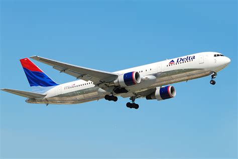 File:Delta Air Lines B767-300ER N394DL.jpg - Wikipedia