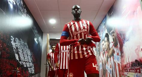 Yaya Toure leaves Olympiakos after playing only five matches