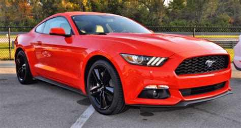 Track Drive Video Review - 2015 Ford Mustang GT | 2015 ford mustang, Ford mustang gt, Ford mustang