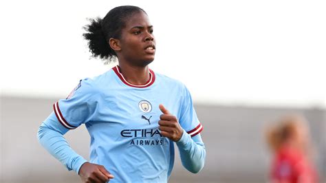 Khadija Shaw wins October's Barclays WSL Player of the Month - Football ...