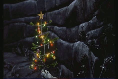 Fire Christmas Tree GIF - TheNightmareBeforeChristmas ChristmasTree Fire - Discover & Share GIFs