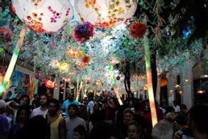 Fiesta de Gracia 2023: The Ultimate Guide To Experience It Like a Local ...