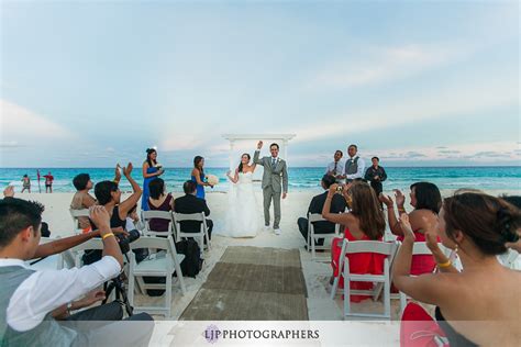 Hard Rock Cafe Cancun Mexico Wedding | Edward & Joyce