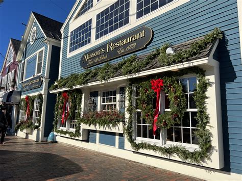 Kennebunkport / Dock Square - Kennebunk Beach Maine (Seaside Inn)