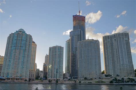 File:Brisbane Residential Buildings.jpg - Wikipedia, the free encyclopedia