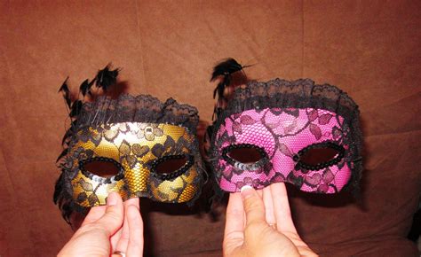 Life After the Aisle: DIY Halloween Mask: Mini-Tutorial