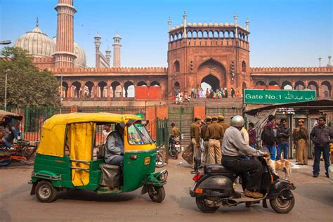 Delhi Auto Rickshaws and Fares: Essential Travel Guide