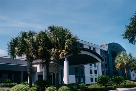 Courtyard Gulfport Beachfront- Gulfport, MS Hotels- First Class Hotels ...