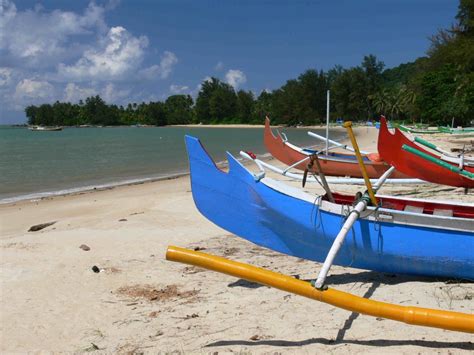 Pantai Burung MandiPantai Burung Mandi - Belitung Island Tourism