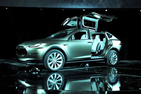 Tesla’s big bet: $8,000 worth of self-driving hardware in all new cars ...