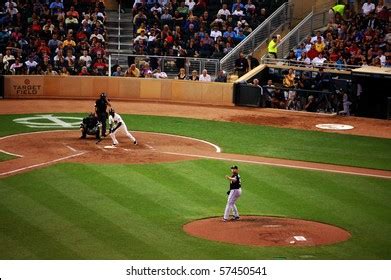 5 Mark Buehrle Images, Stock Photos & Vectors | Shutterstock