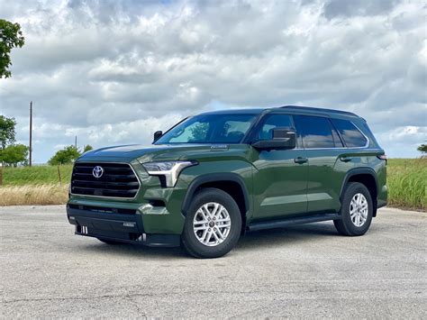 Toyota Sequoia vs. Chevy Tahoe: Compare Large SUVs