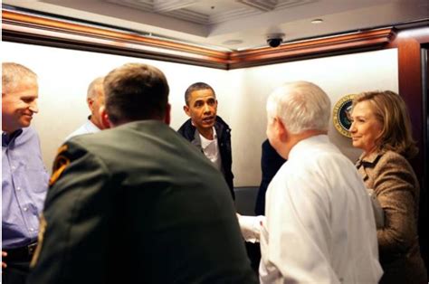 Watch: Never seen before photos show Obama, aides during Osama bin Laden raid - BreezyScroll