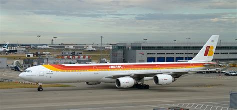 File:Iberia Airbus A340 600.jpg - Wikimedia Commons
