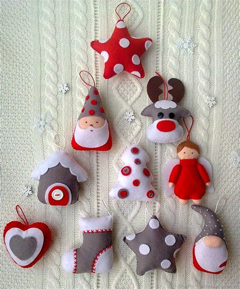 Коллекция елочных украшений из фетра. | Felt christmas ornaments, Felt christmas decorations ...