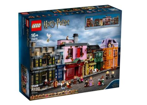 Massive LEGO Set Brings HARRY POTTER's Diagon Alley to Life - Nerdist