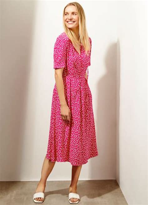 Dunnes Stores Drops Gorgeous Range Of Summer Dresses Under €30