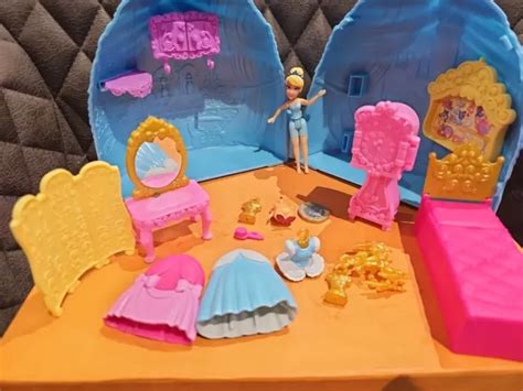 DISNEY PRINCESS SECRET Styles Cinderella Story Skirt Playset with Doll ...