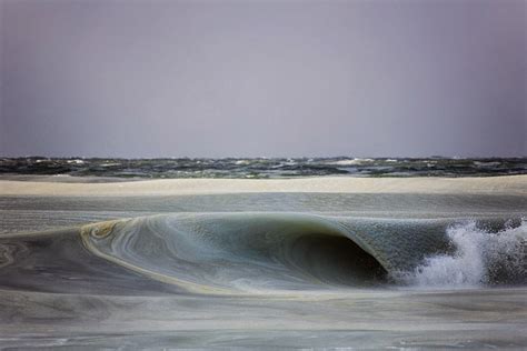Freezing Ocean Waves In Nantucket Are Rolling In As Slush - Snow Addiction - News about ...