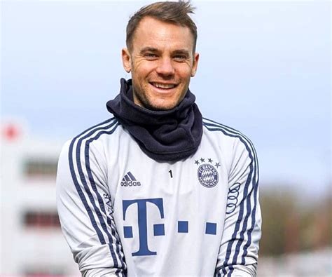 Manuel Neuer Biography - Facts, Childhood, Family Life & Achievements