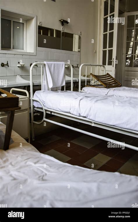 Old hospital beds, detail of old hospital for patients Stock Photo - Alamy