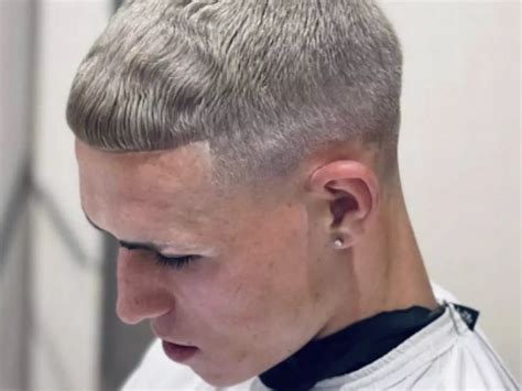 √ Phil Foden Haircut Euro 2021 : Phil Foden Has A New Hairstyle Ahead ...