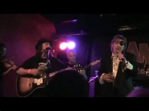 Shane Macgowan , Phil Crawford, Dirty Old Town, The Jamm Brixton, 2009 - YouTube