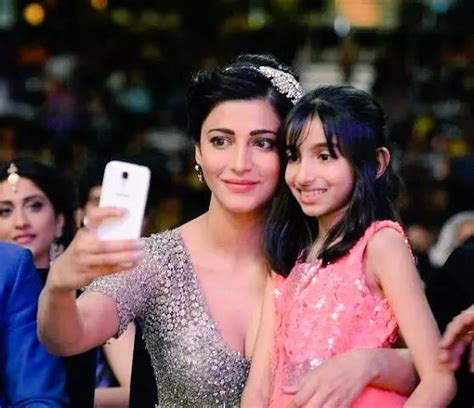 Shruti Hassan at SIIMA Awards 2015 - Photos,Images,Gallery - 25887