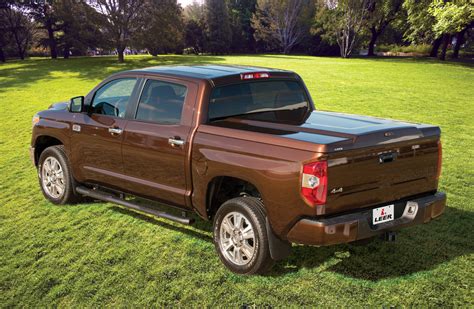 LEER 700 Deluxe Fiberglass Tonneau Cover | Truck'n America: Top Seller ...