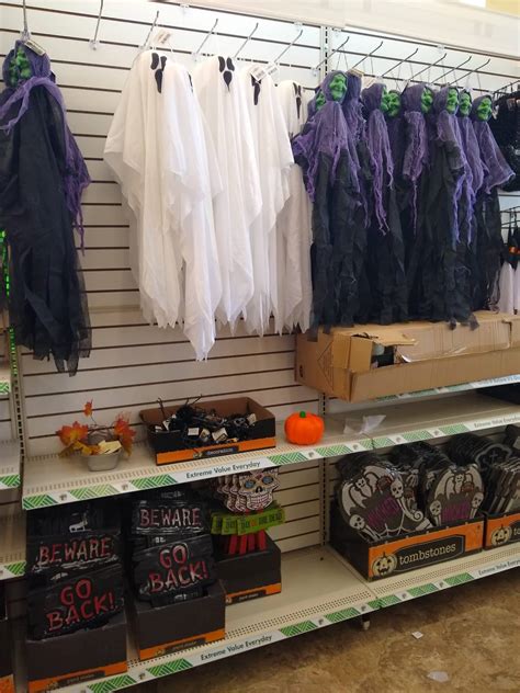 Halloween Decorations at Dollar Tree | DOLLAR STORE REVIEWER