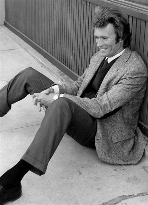 Clint Eastwood on the set of Dirty Harry (1971) - Dirty Harry Photo (42657449) - Fanpop - Page 21