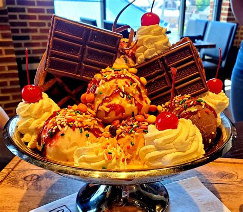 The Chocolatier restaurant at Hersheypark is a true FUN to to table ...