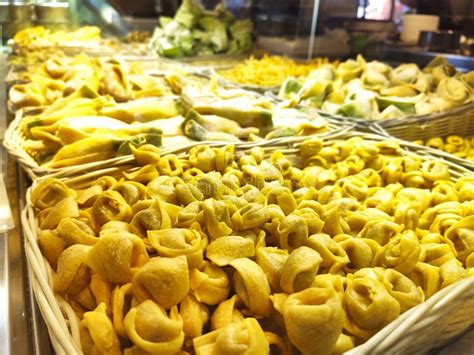 Fresh Pasta Ready To Be Cooked, Mercato Di Mezzo, Bologna, Italy Stock ...