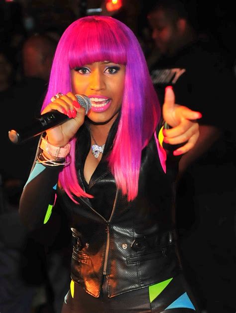 gimme the pink weve long hair short cuts - Nicki Minaj Photo (20848325 ...