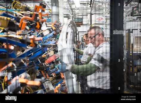 Car Factory Workers High Resolution Stock Photography and Images - Alamy