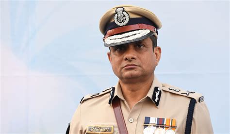 SC directs Kolkata Police commissioner to cooperate with probe- The Week