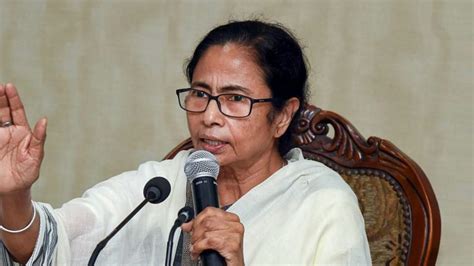 Mamata Banerjee takes oath as chief minister of West Bengal for third time