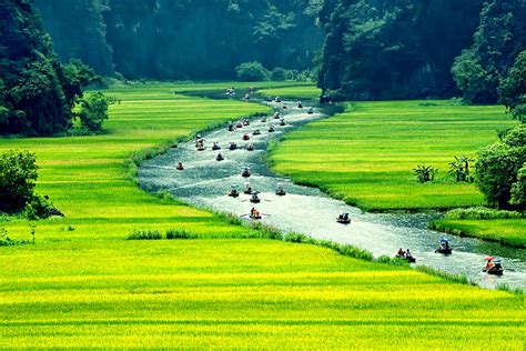 Hanoi to Ninh Binh by train: Independent travel guide - Baolau