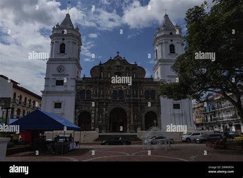 Panama City old town architecture Stock Photo - Alamy