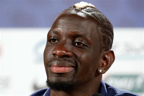 Mamadou Sakho 2024: Husband, net worth, tattoos, smoking & body facts ...