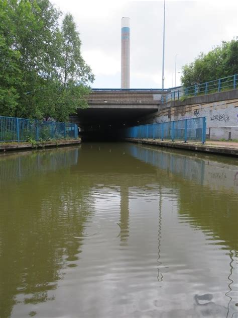 Trent and Mersey Canal © Richard Rogerson :: Geograph Britain and Ireland