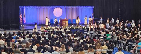 White Coat Ceremony Welcomes the Class of 2027 | School of Medicine News