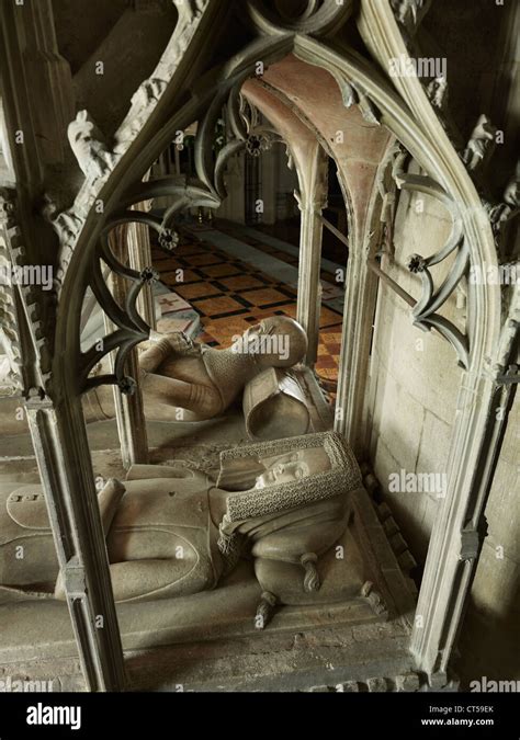 Tewkesbury Abbey Despenser tomb Stock Photo - Alamy