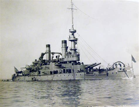 Starboard view of USS Oregon (BB-3), 1898 [2821 x 2183] : WarshipPorn