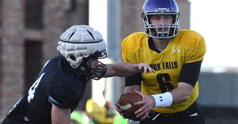 University of Sioux Falls football: Cougars kick off season Thursday ...