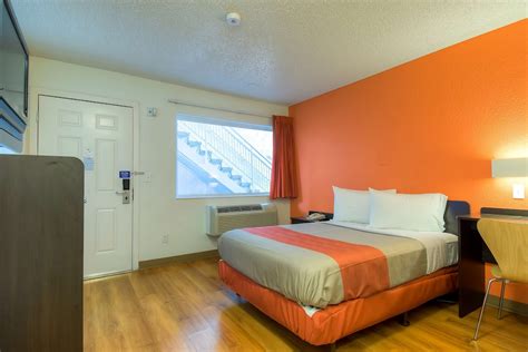 Motel 6 Las Vegas, NV - Tropicana Las Vegas, Nevada, US - Reservations.com