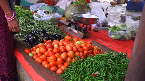 Tomato prices soar in India; climate change fueling inflation