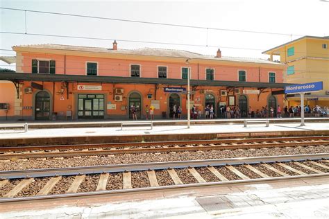 Monterosso Train Station | Monterosso al Mare, Italy | Flickr